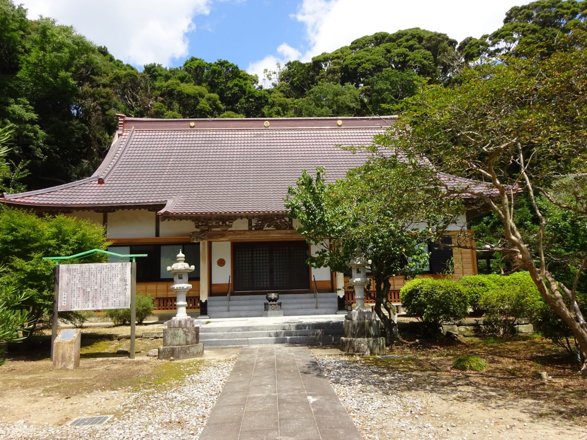御本堂の改修工事が完成 千葉県南房総市本織 延命寺様 寺院の修理サポート！